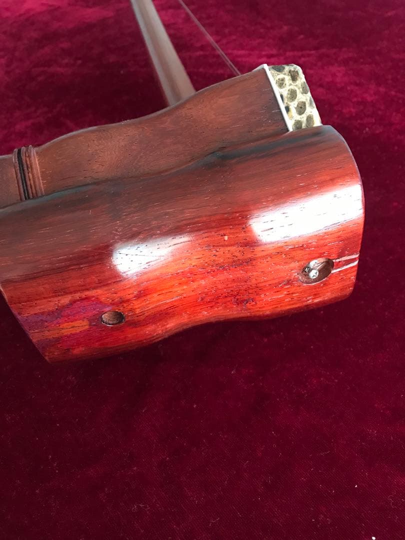 処分・二胡★新中古品★紅木・錦蛇本皮★未使用に近い★初心者用
