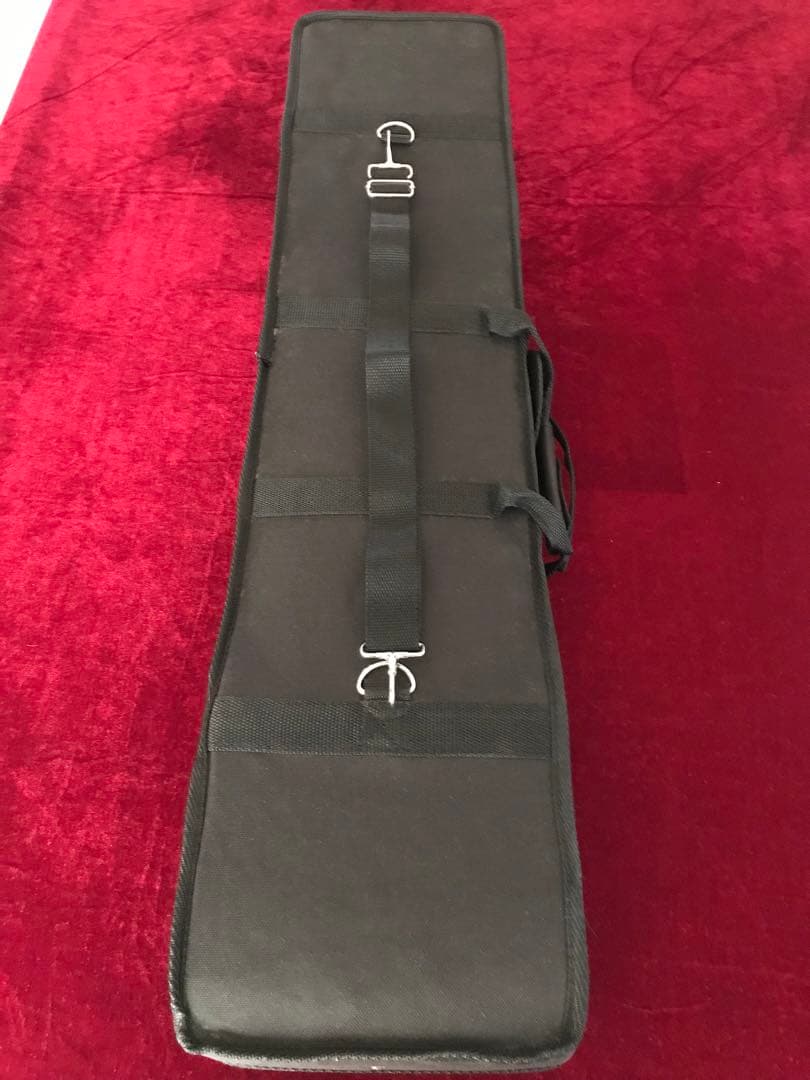 処分・二胡★新中古品★紅木・錦蛇本皮★未使用に近い★初心者用