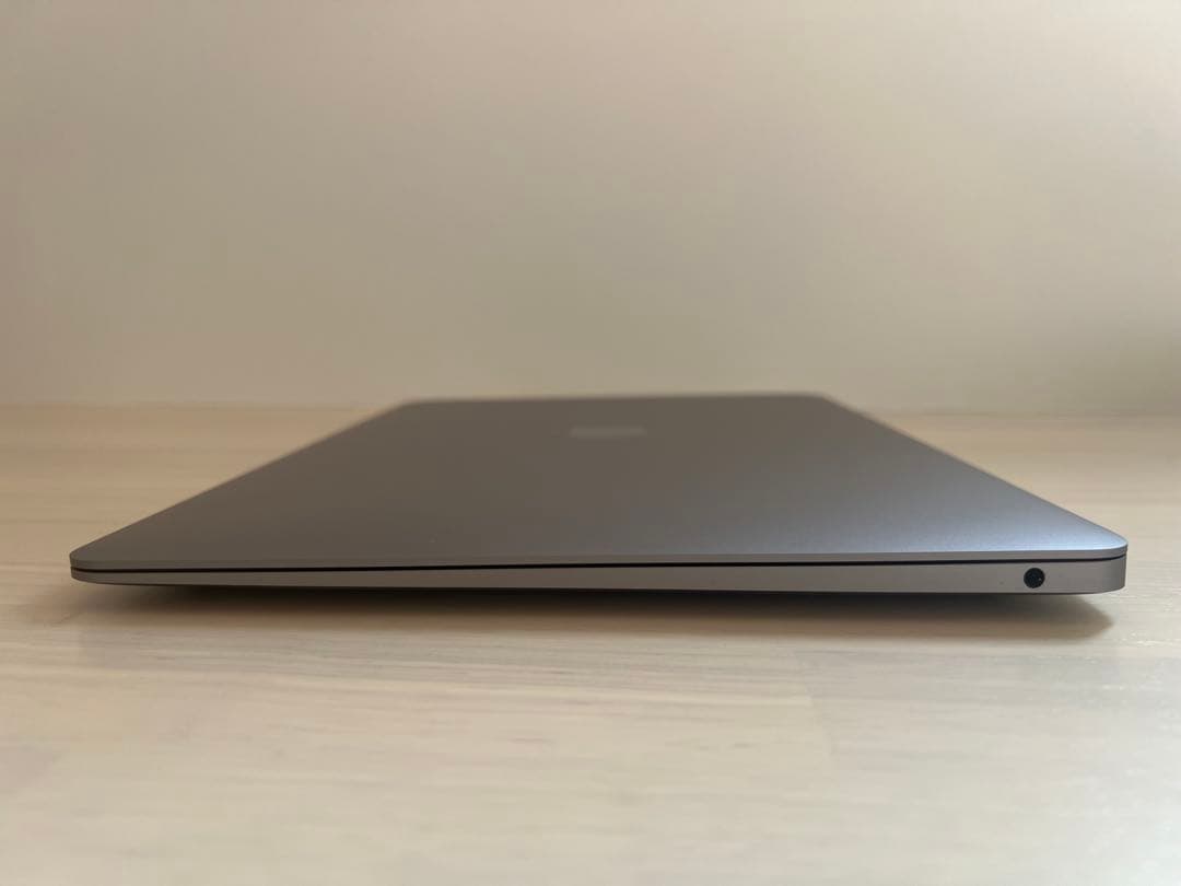 【充放電回数14回】Apple MacBook Air (M1, 2020)