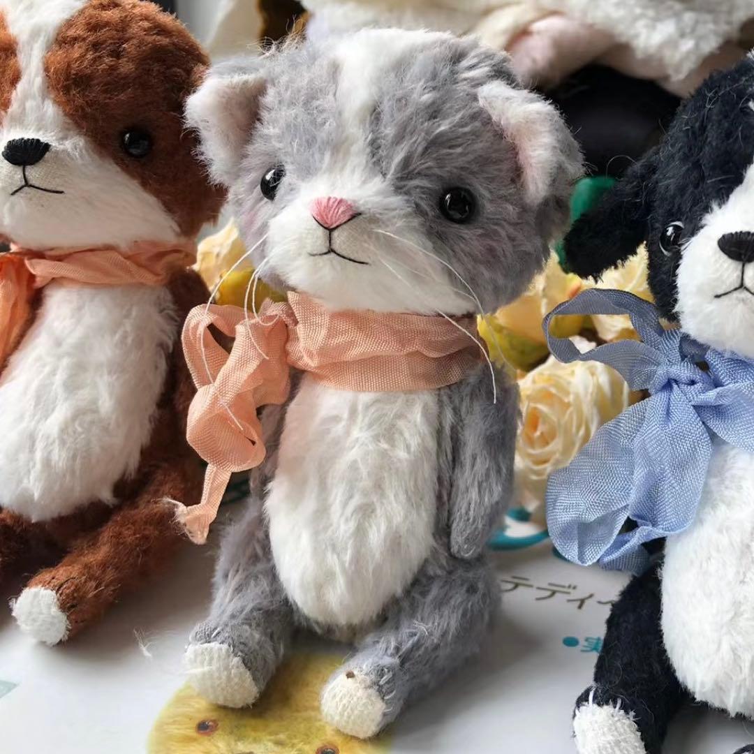 大人しいねこちゃん グレー ぬいぐるみ テディベア ハンドメイド 海外作家様