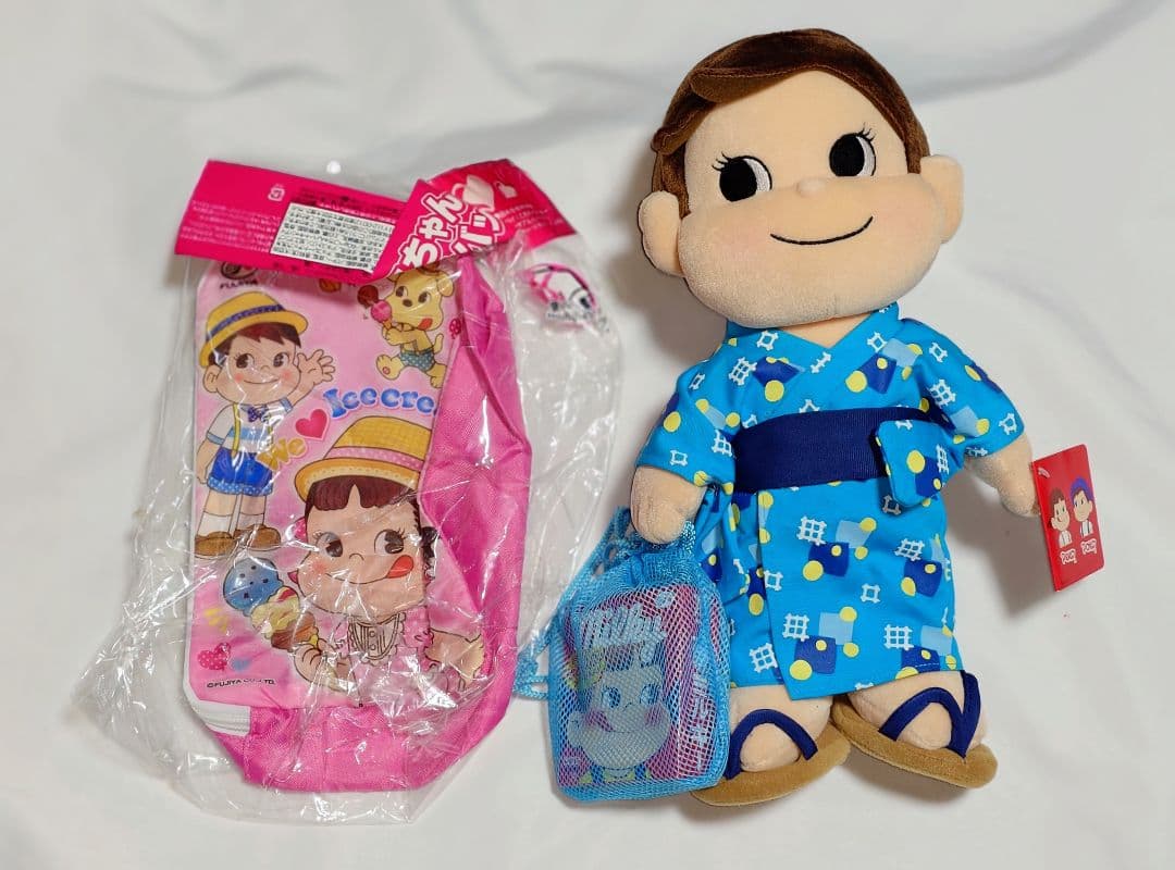 不二家　ペコちゃんポコちゃんぬいぐるみ他グッズ。