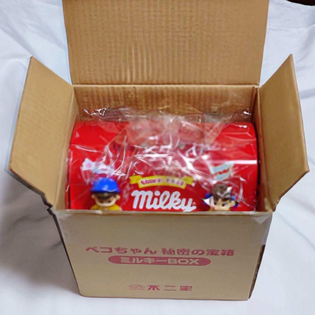 不二家　ペコちゃんポコちゃんぬいぐるみ他グッズ。