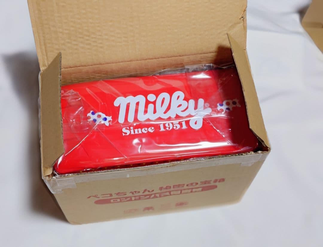 不二家　ペコちゃんポコちゃんぬいぐるみ他グッズ。