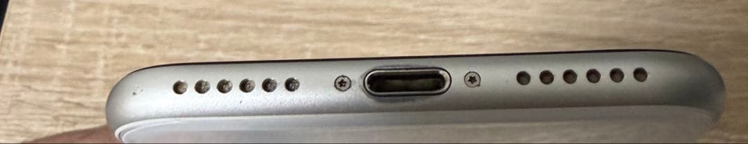 iPhoneSE (第2世代)本体 128GB ホワイト