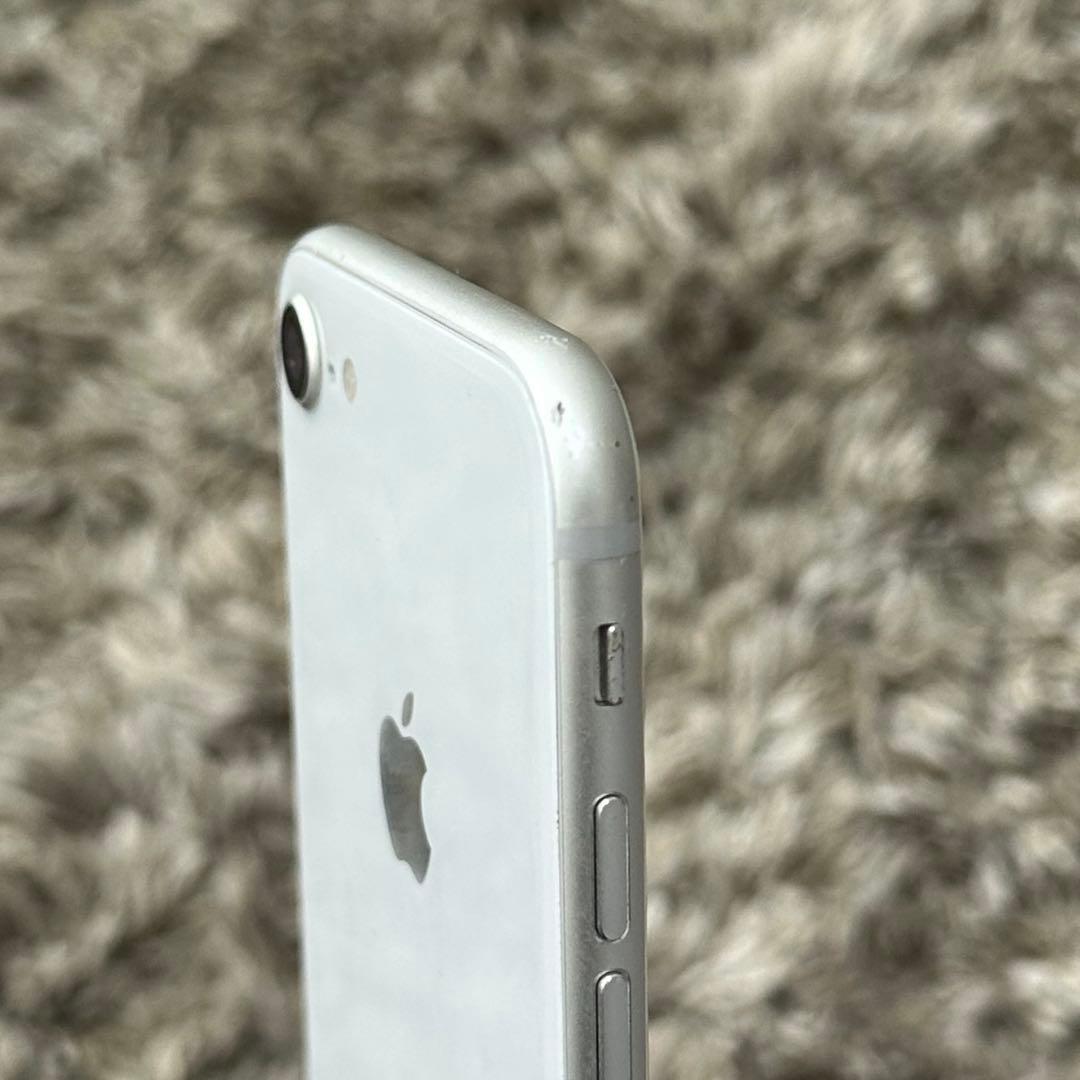 Apple iPhone 8 ホワイト 本体　64GB