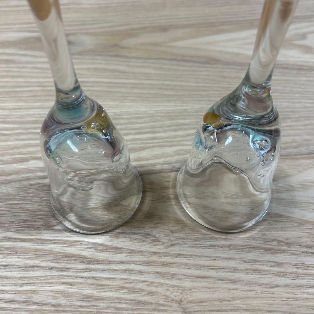 作家　ガラス作家　工房　吹きガラス　カラフルなガラスのグラス　酒器