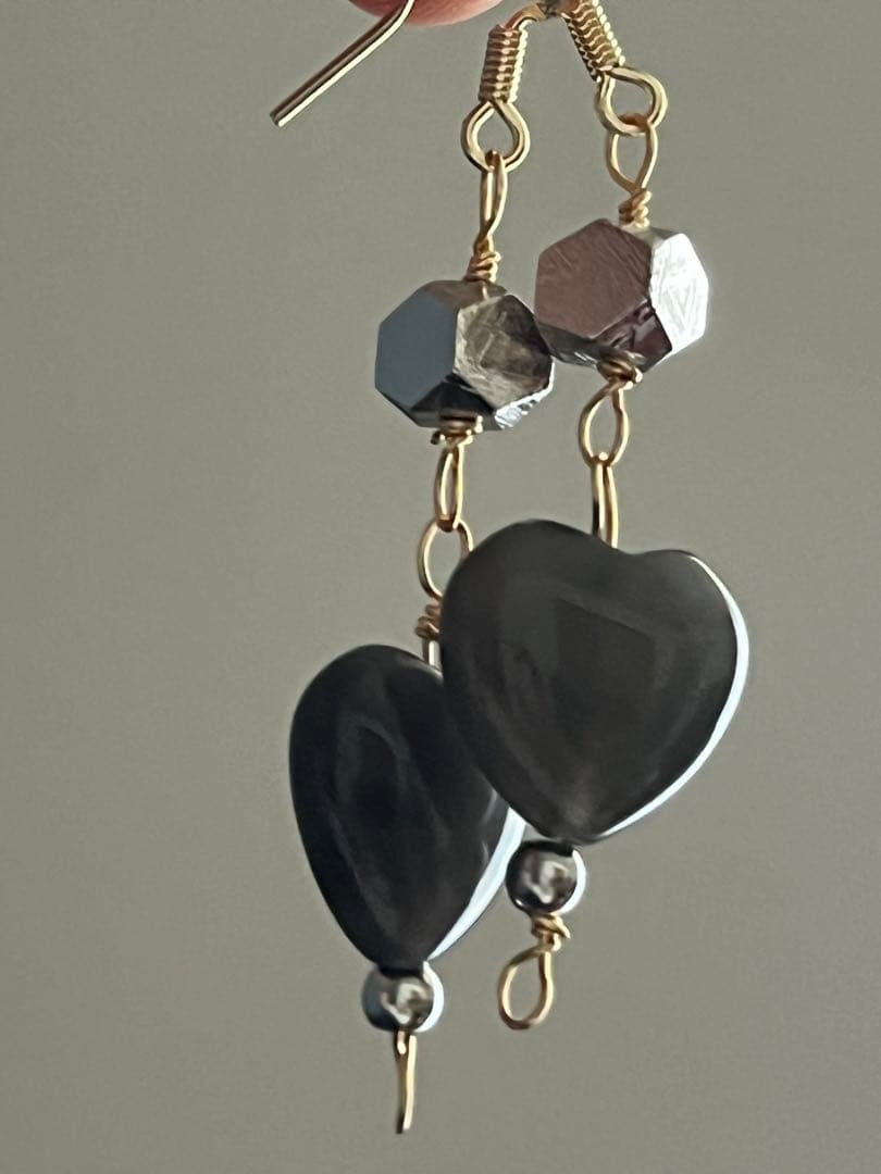 342.シルバーギベオン隕石と天然ガラスのアグニマニタイトの14kgfピアス