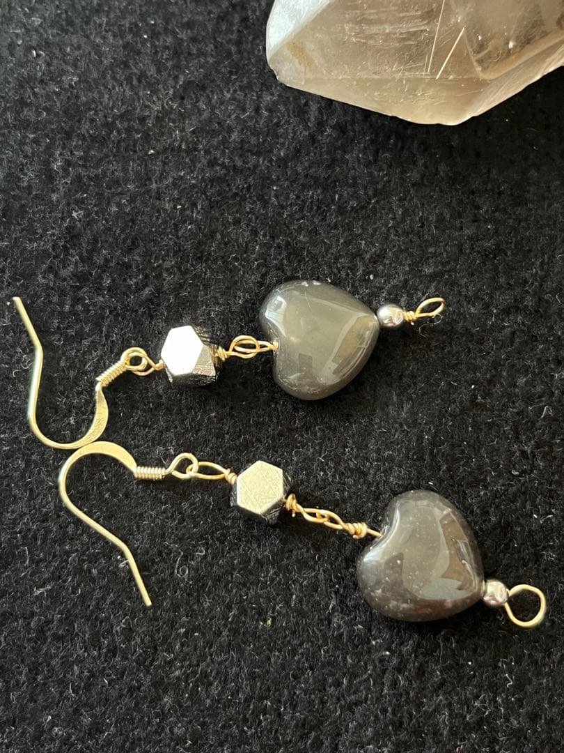 342.シルバーギベオン隕石と天然ガラスのアグニマニタイトの14kgfピアス