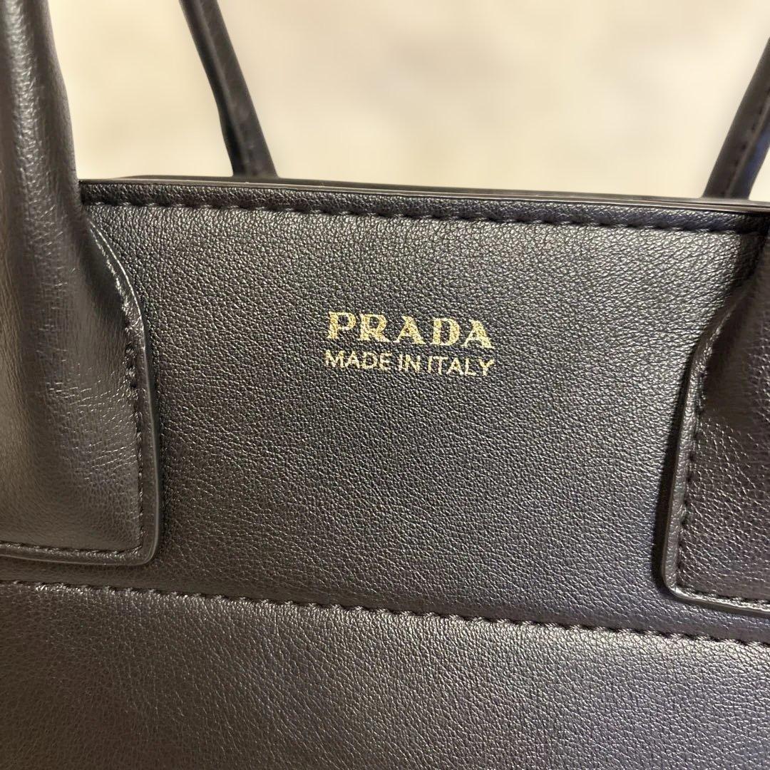 ハンドバッグ　ショルダーバッグ