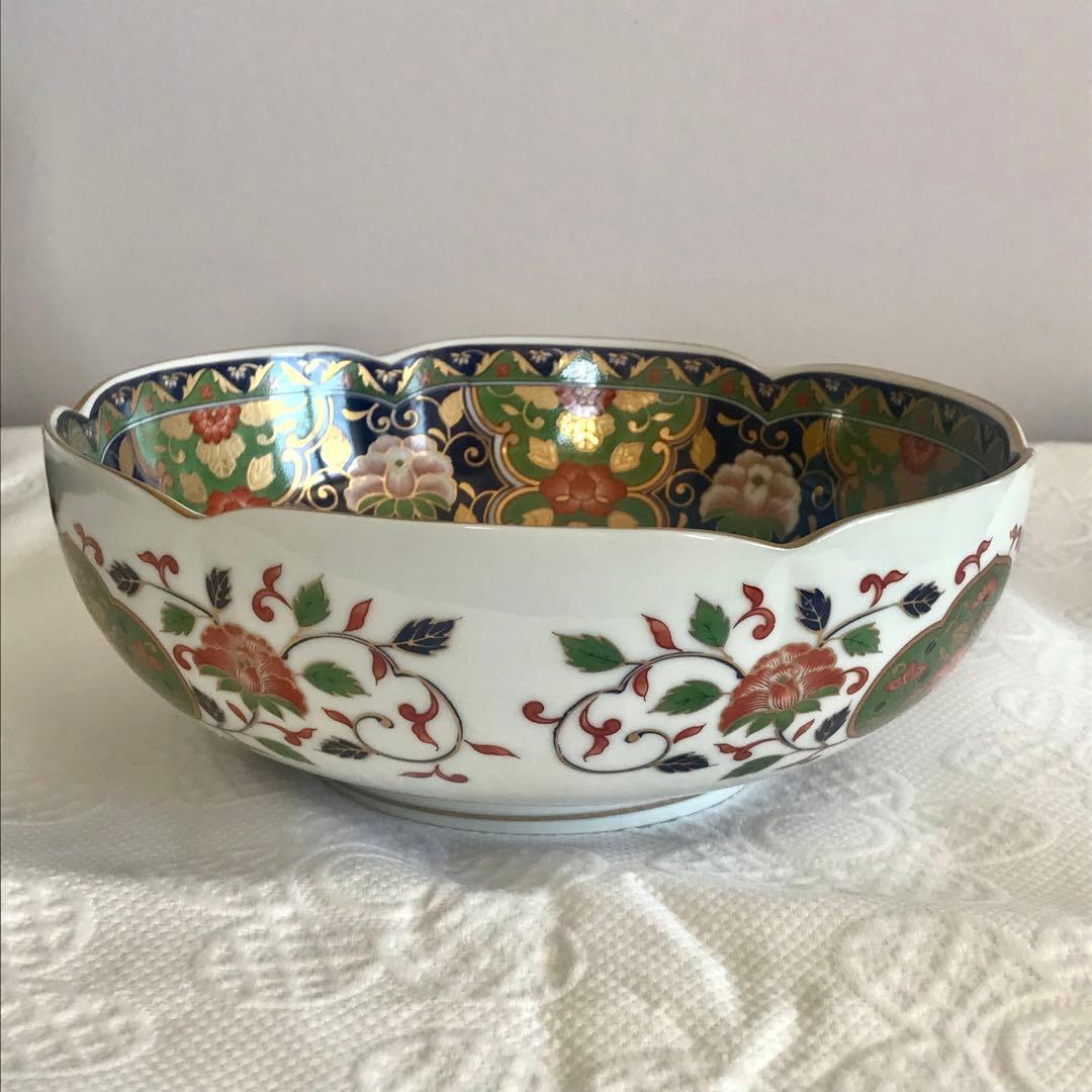 未使用　前畑陶器　庫山窯　美濃焼　藍地金唐草　牡丹　中盛り鉢1個と中平鉢3個