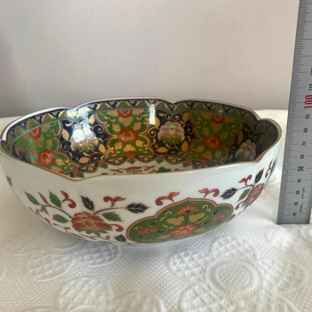 未使用　前畑陶器　庫山窯　美濃焼　藍地金唐草　牡丹　中盛り鉢1個と中平鉢3個