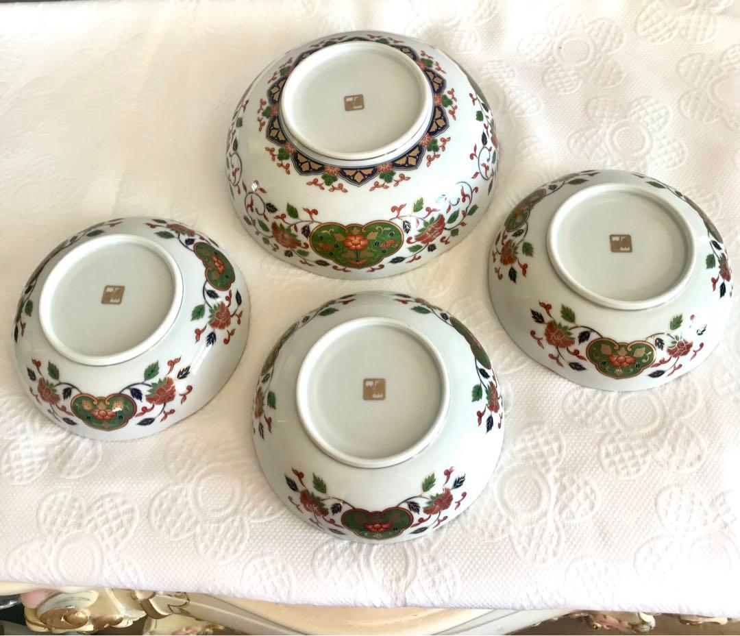 未使用　前畑陶器　庫山窯　美濃焼　藍地金唐草　牡丹　中盛り鉢1個と中平鉢3個