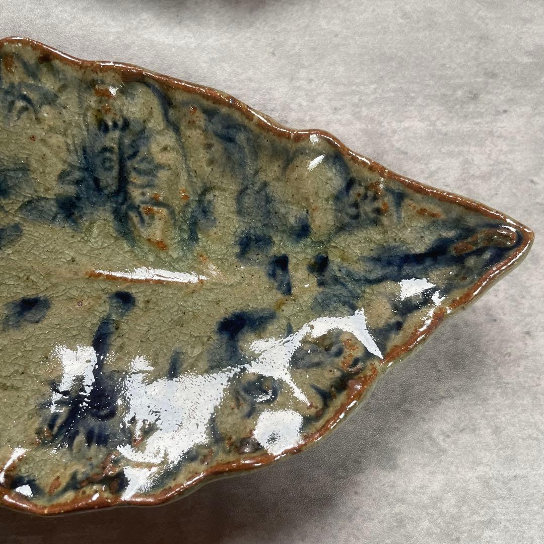 希少　イムサエムさん　葉型皿　２枚　銘々皿　変形皿　未使用または一度使用