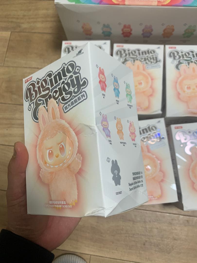 正規品 ラブブ Big into Energy アソートボックス。