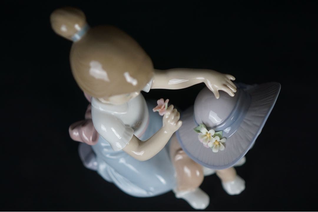 リヤドロ LLADRO おめかししようね 6862 フィギュリン