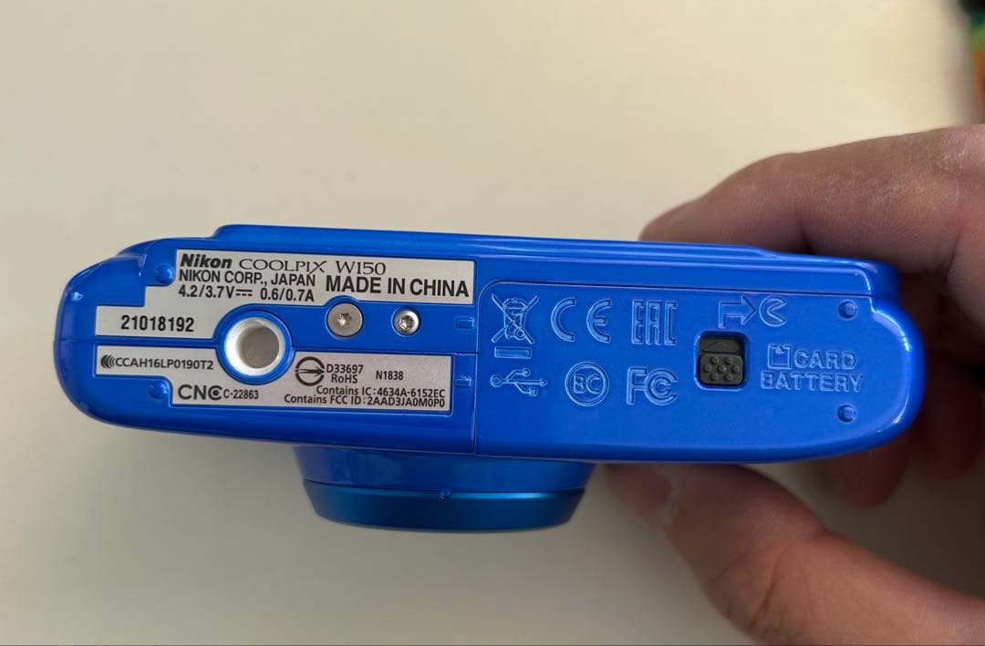 【超美品】Nikon COOLPIX W150防水カメラ（中古）