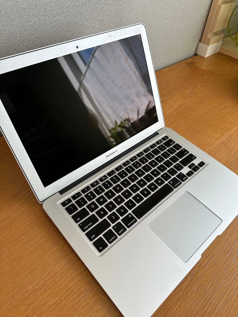 Apple MacBook Air 13インチ 2017 英語キーボードシルバー