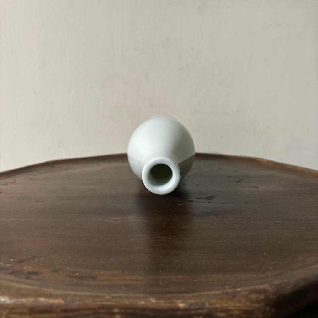 白磁ボトル　舎密局所縁　明治　平佐　波佐見　伊万里　瀬戸　李朝　花器　白洲正子