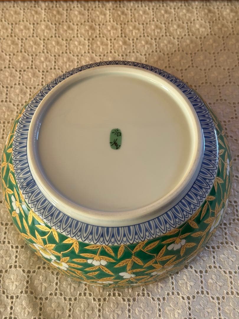 陶器製　大鉢2個　青彩牡丹　花柄