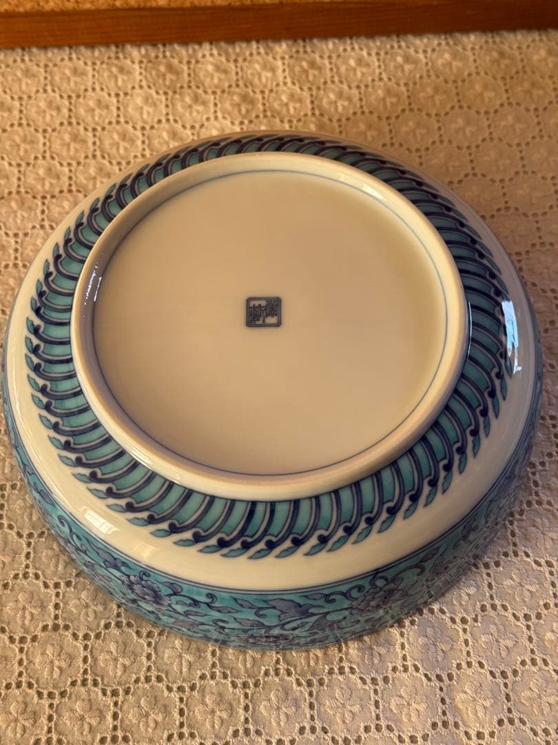 陶器製　大鉢2個　青彩牡丹　花柄