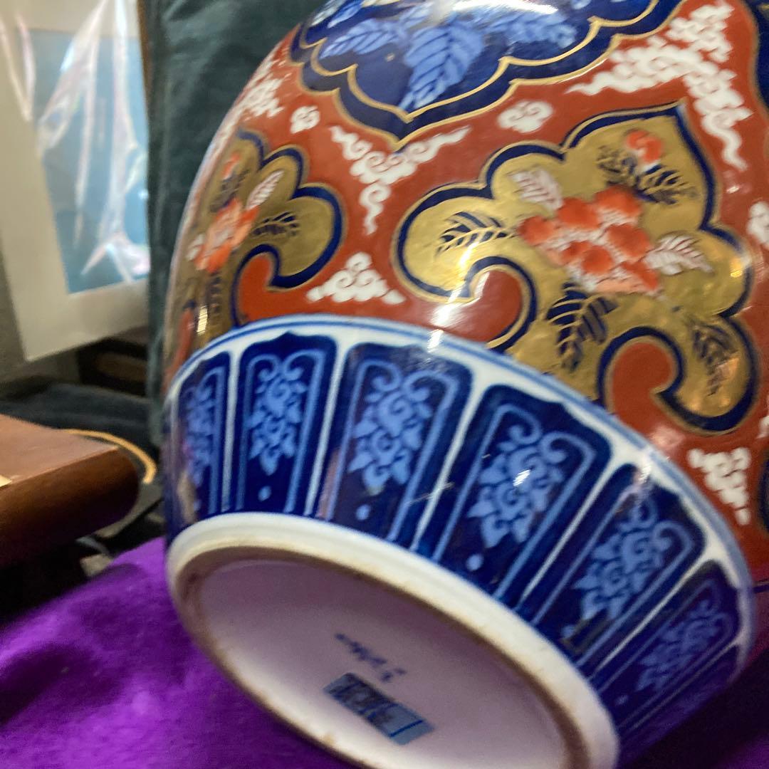 古伊万里、古九谷焼き赤絵壺今月末まで大特価です❣️