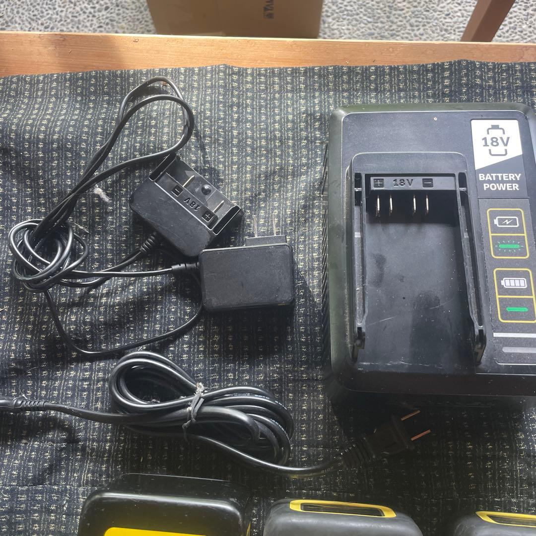 ケルヒャーKHB5高圧洗浄機　バッテリー3個、充電器2個付