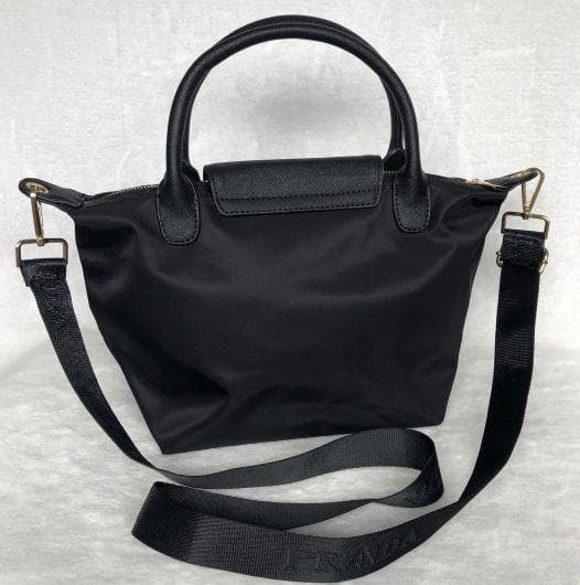 PRADA ショルダーバッグ*21cm