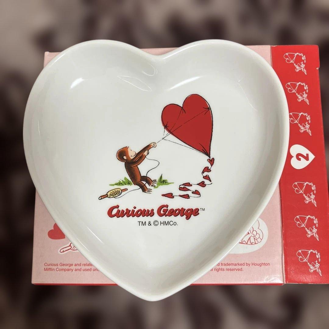 ケンタッキーノベルティ　おさるのジョージ ハート型プレート3枚セット、激レア