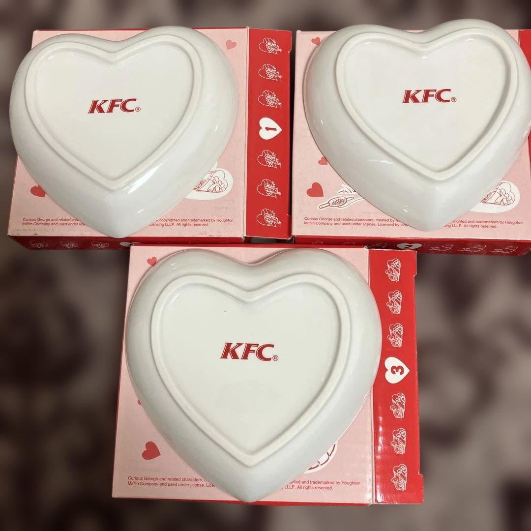 ケンタッキーノベルティ　おさるのジョージ ハート型プレート3枚セット、激レア