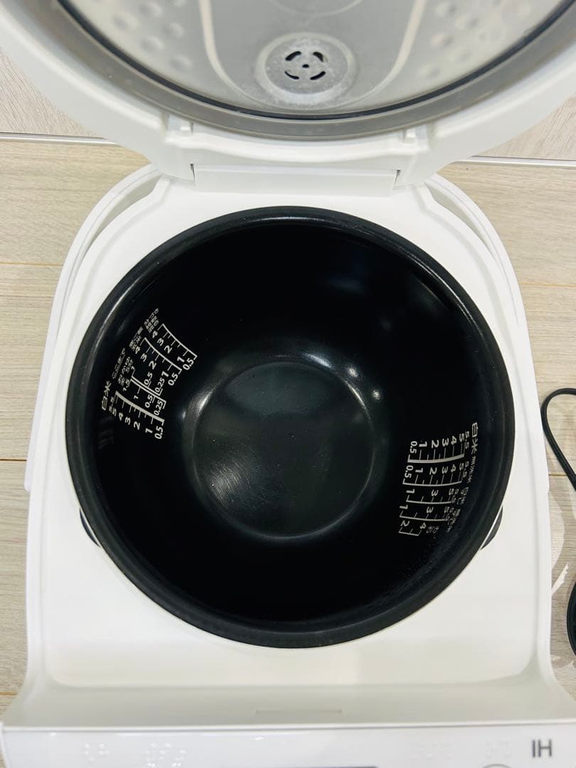 TOSHIBA 東芝IHジャー炊飯器 RC-10HR 5.5合炊き