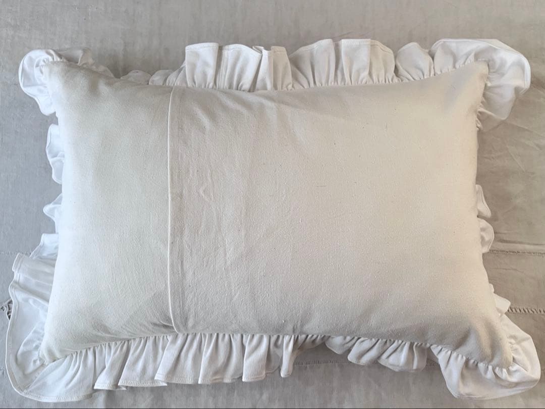 【美品】フランスアンティーク BB花文字手刺繍 フリルクッションカバー