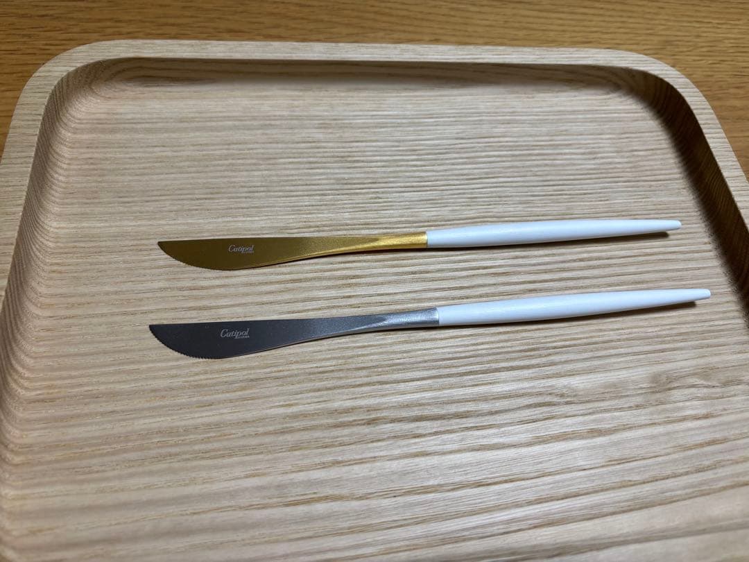 クチポールゴア・ホワイト ゴールド・シルバーデザートナイフ 2本セット