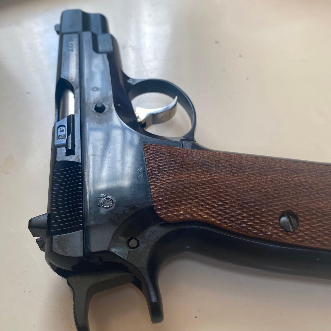 MGC cz75 ブローバック　ガスガン 木グリ