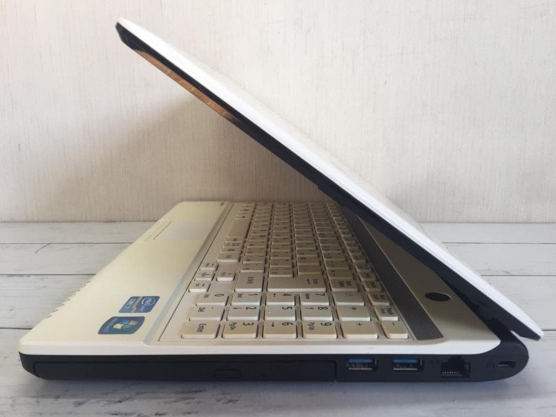 NEC PC-VK17HHTND 13.3型液晶 コンパクト テンキ付きノート