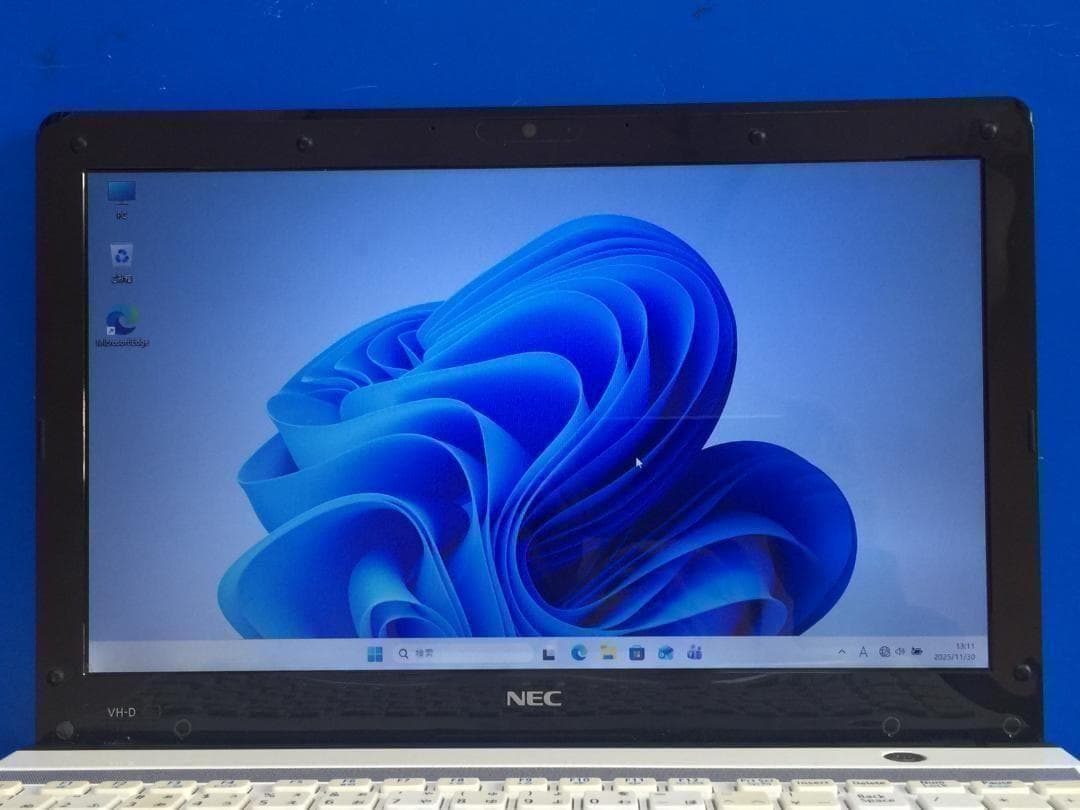 NEC PC-VK17HHTND 13.3型液晶 コンパクト テンキ付きノート