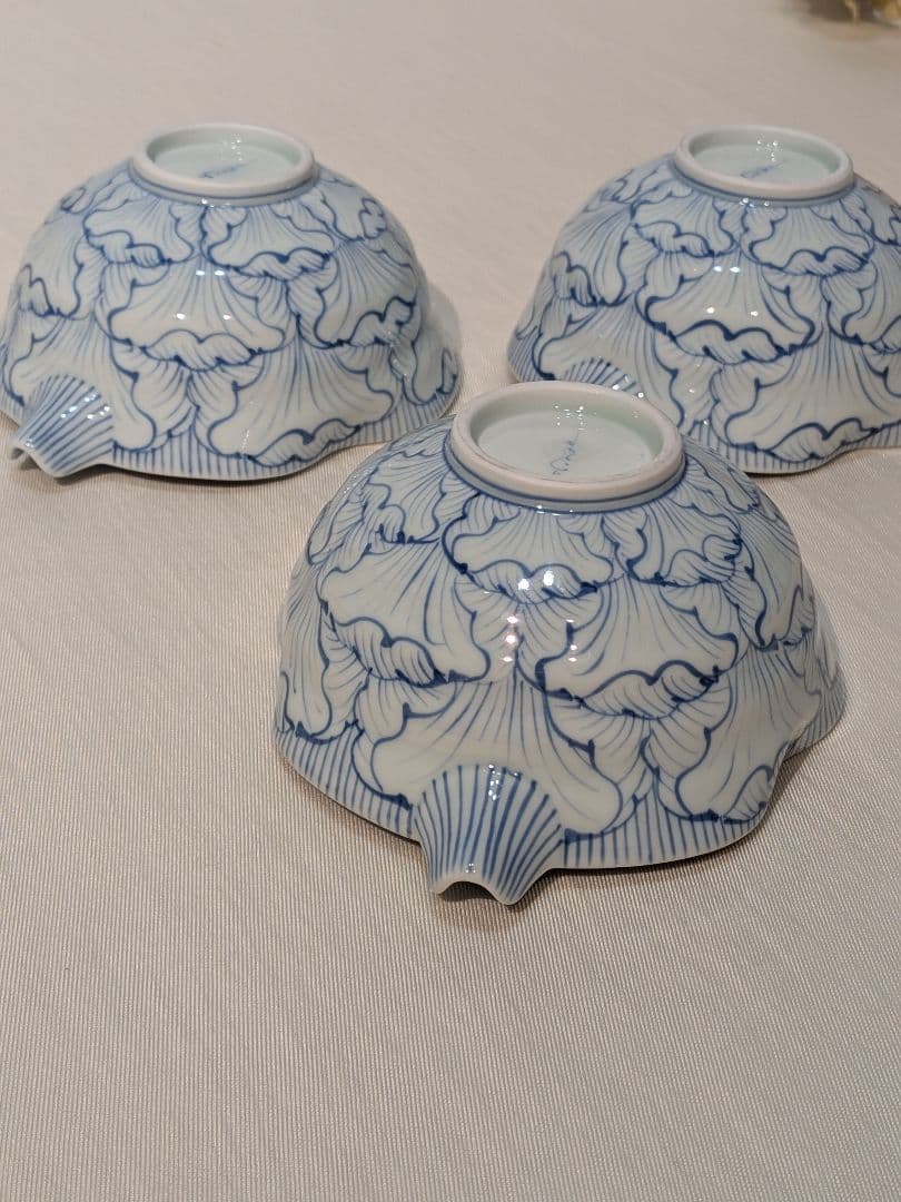 そうた窯　有田焼　染付花弁　牡丹　３客　注器　煮物椀　中鉢　ボウル