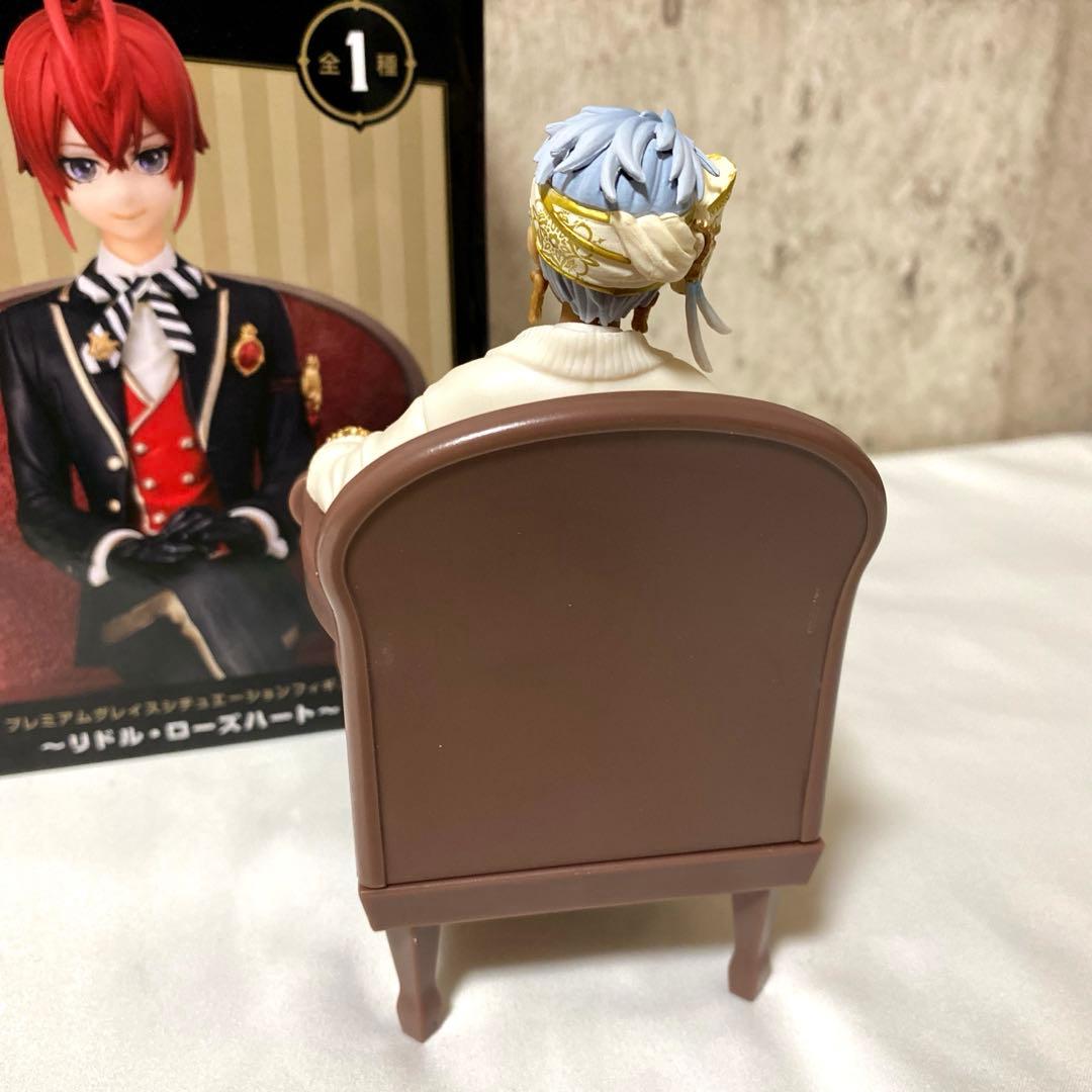 ツイステッドワンダーランド プレミアムグレイスシチュエーションフィギュア 3体