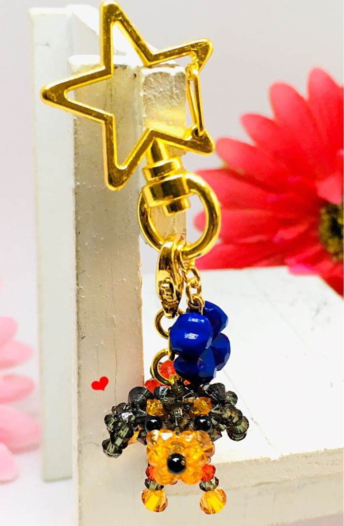 専用品☆赤いお洋服を着たダックスフンド☆キーホルダー☆ビーズマスコット☆チャーム