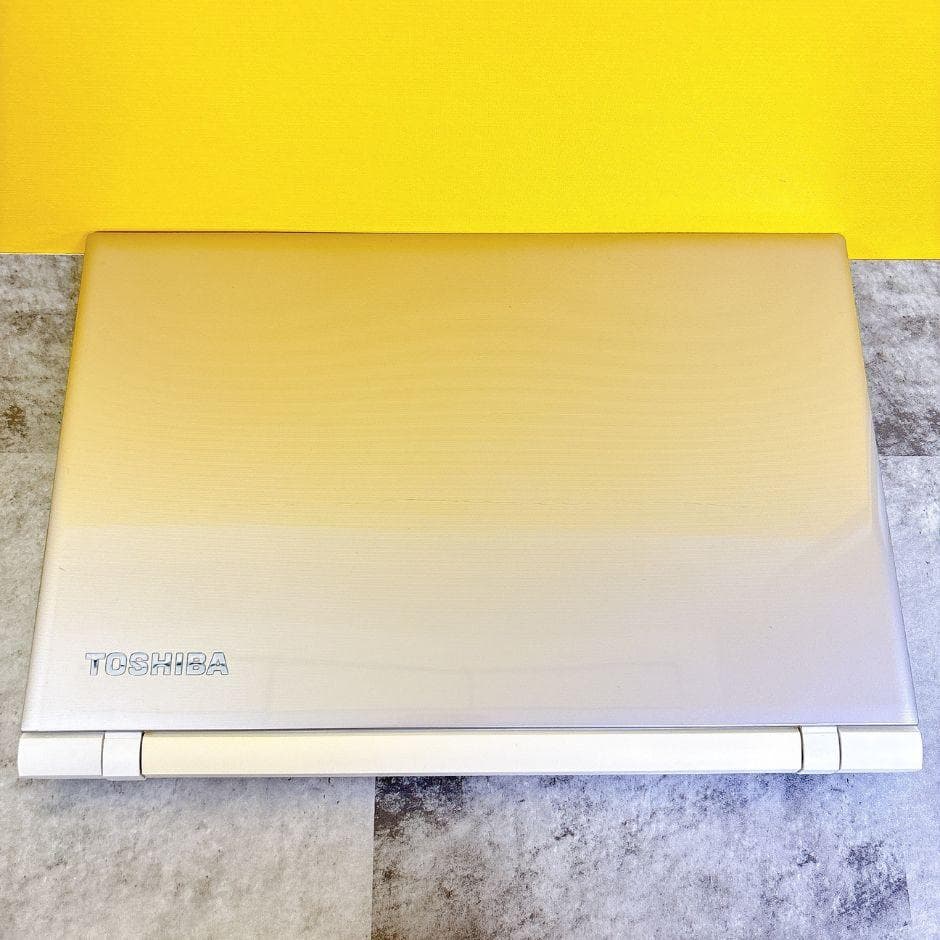 Coreｉ5✨新品SSDで快適✨おしゃれゴールド❣カメラ付き 薄型ノートパソコン