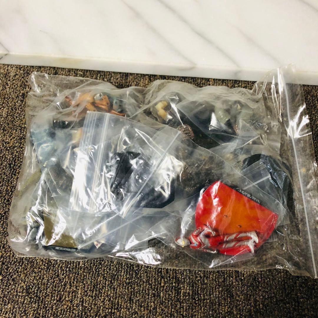 H58バンダイ ゴジラ ソフビコレクション ウルトラマンフィギュア SDガンダム