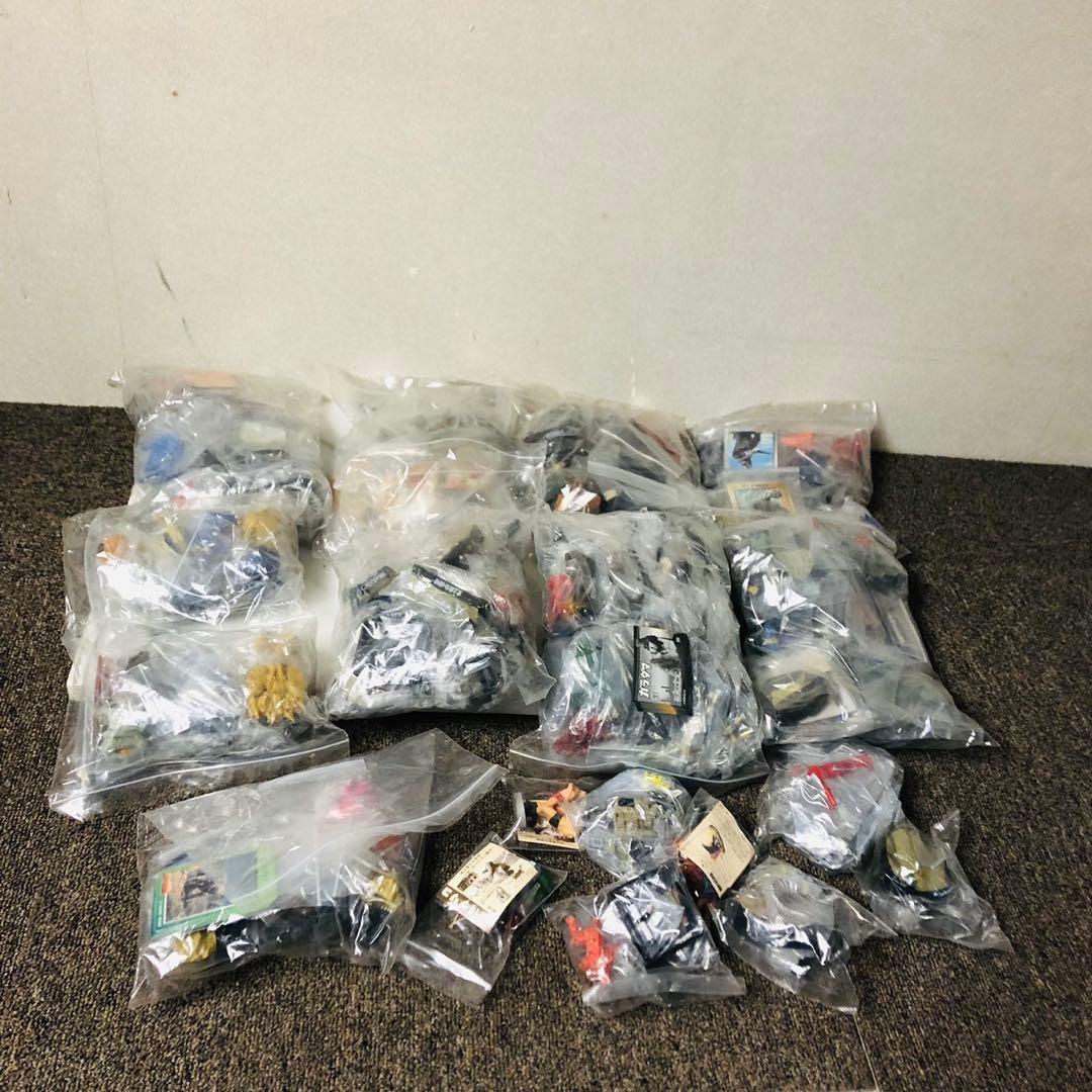 H58バンダイ ゴジラ ソフビコレクション ウルトラマンフィギュア SDガンダム