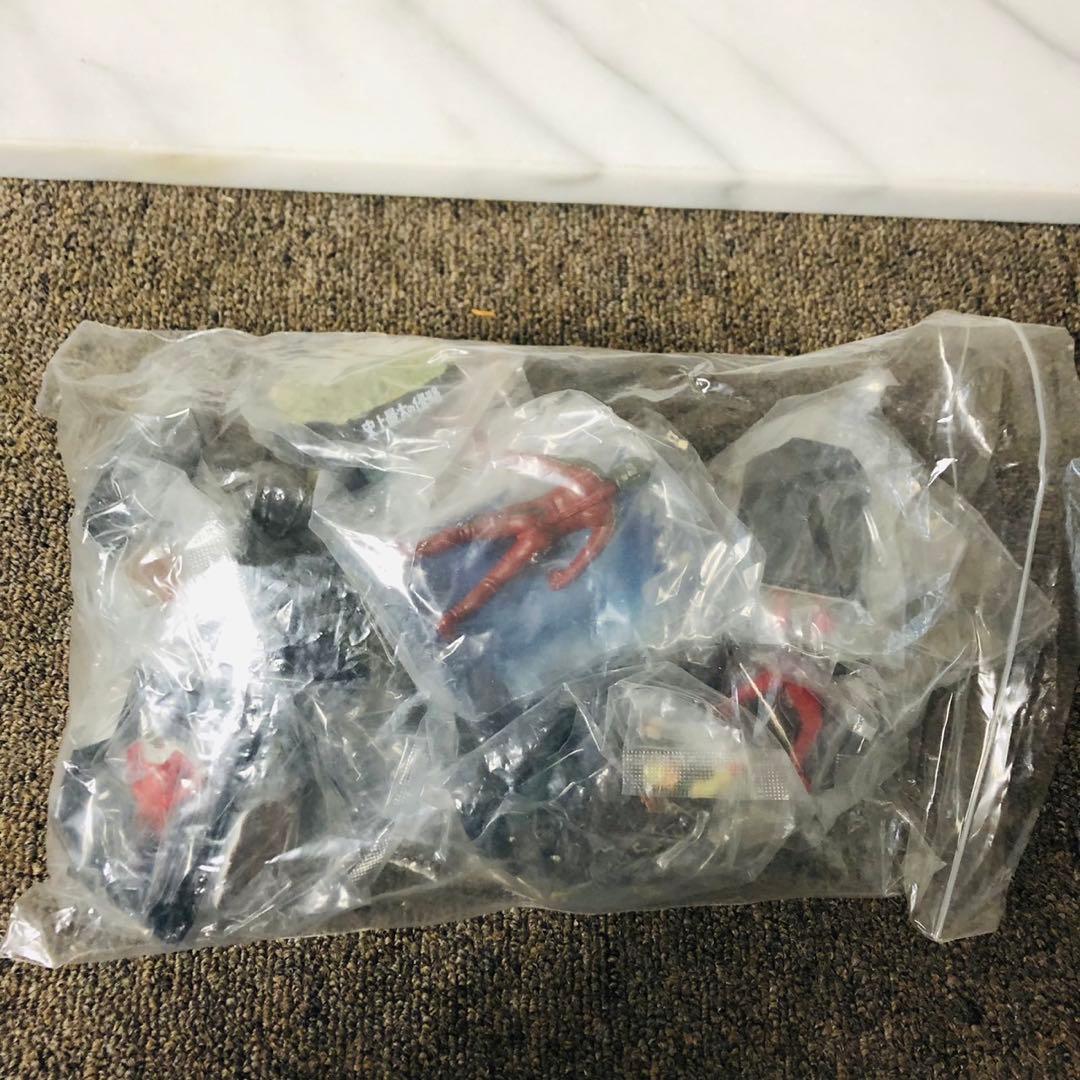 H58バンダイ ゴジラ ソフビコレクション ウルトラマンフィギュア SDガンダム