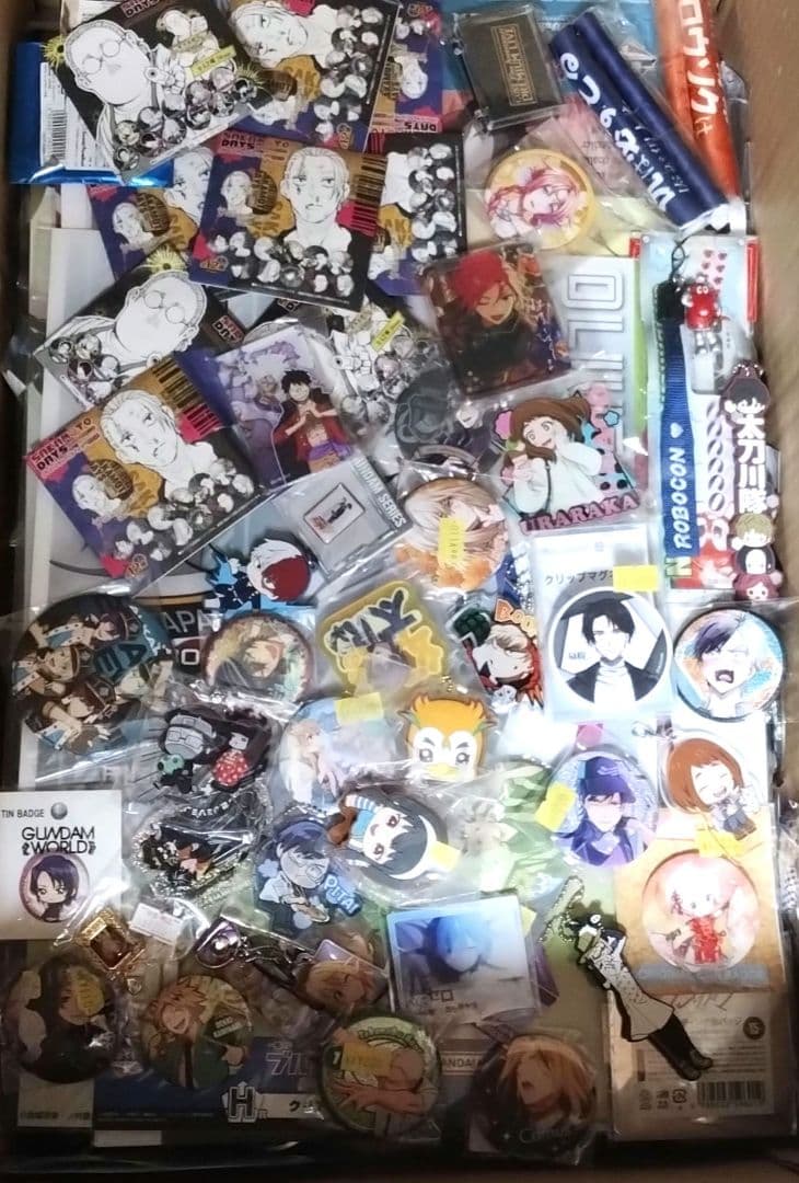 300 個以上　アニメグッズ　ノンジャンル　まとめ売り　紙類なし