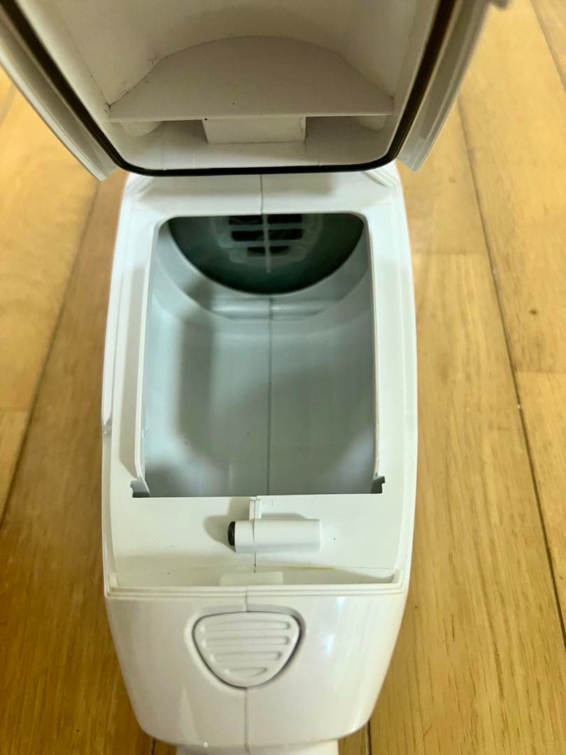 【美品】マキタ CL107FD 充電式クリーナー 掃除機 サイクロン