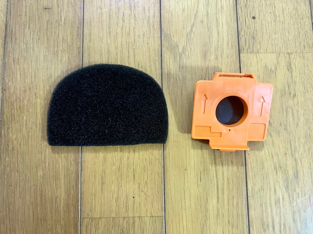 【美品】マキタ CL107FD 充電式クリーナー 掃除機 サイクロン