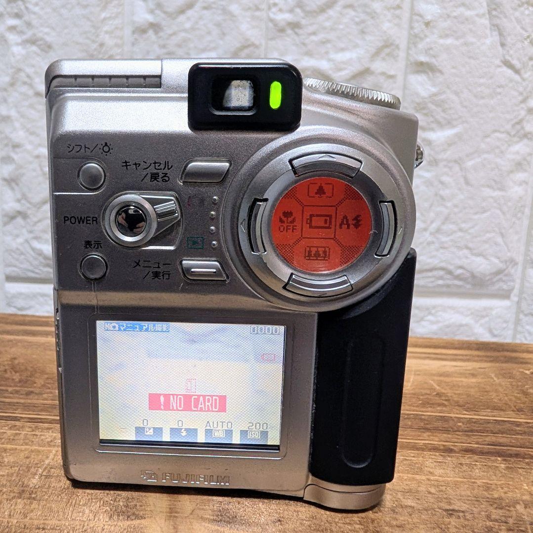 【動作確認済】FUJIFILM FinePix 4700z レア　単三電池