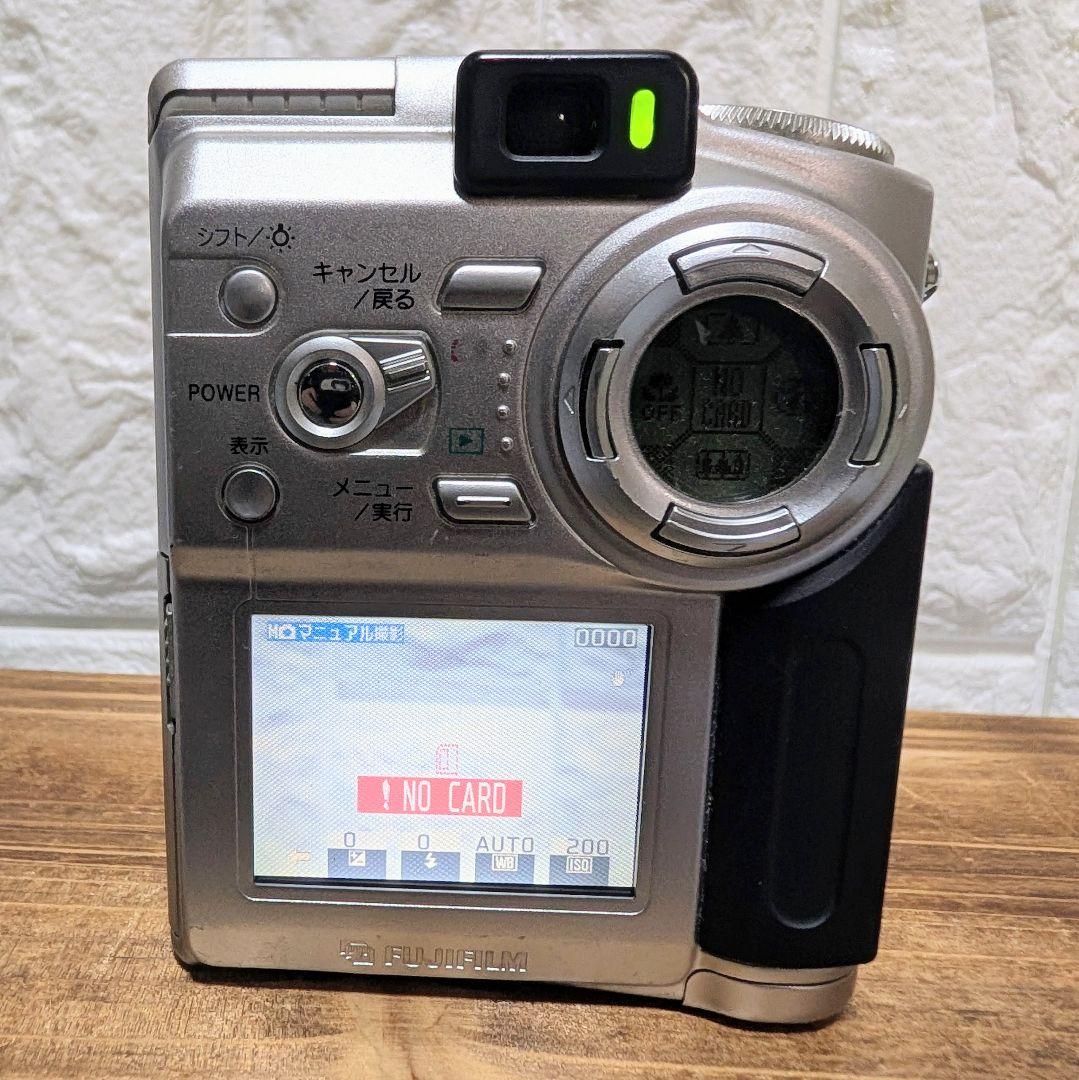 【動作確認済】FUJIFILM FinePix 4700z レア　単三電池