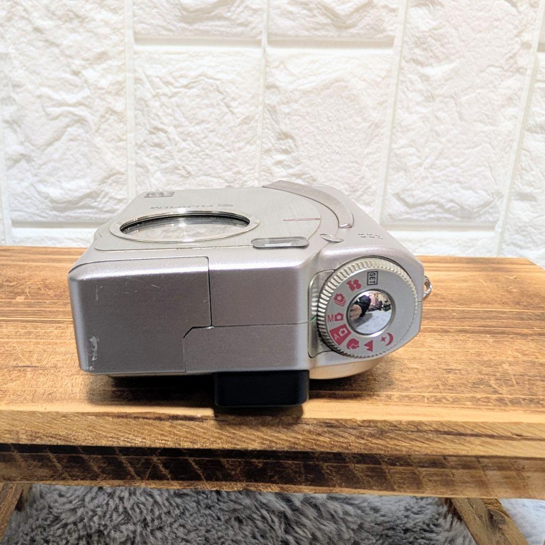 【動作確認済】FUJIFILM FinePix 4700z レア　単三電池