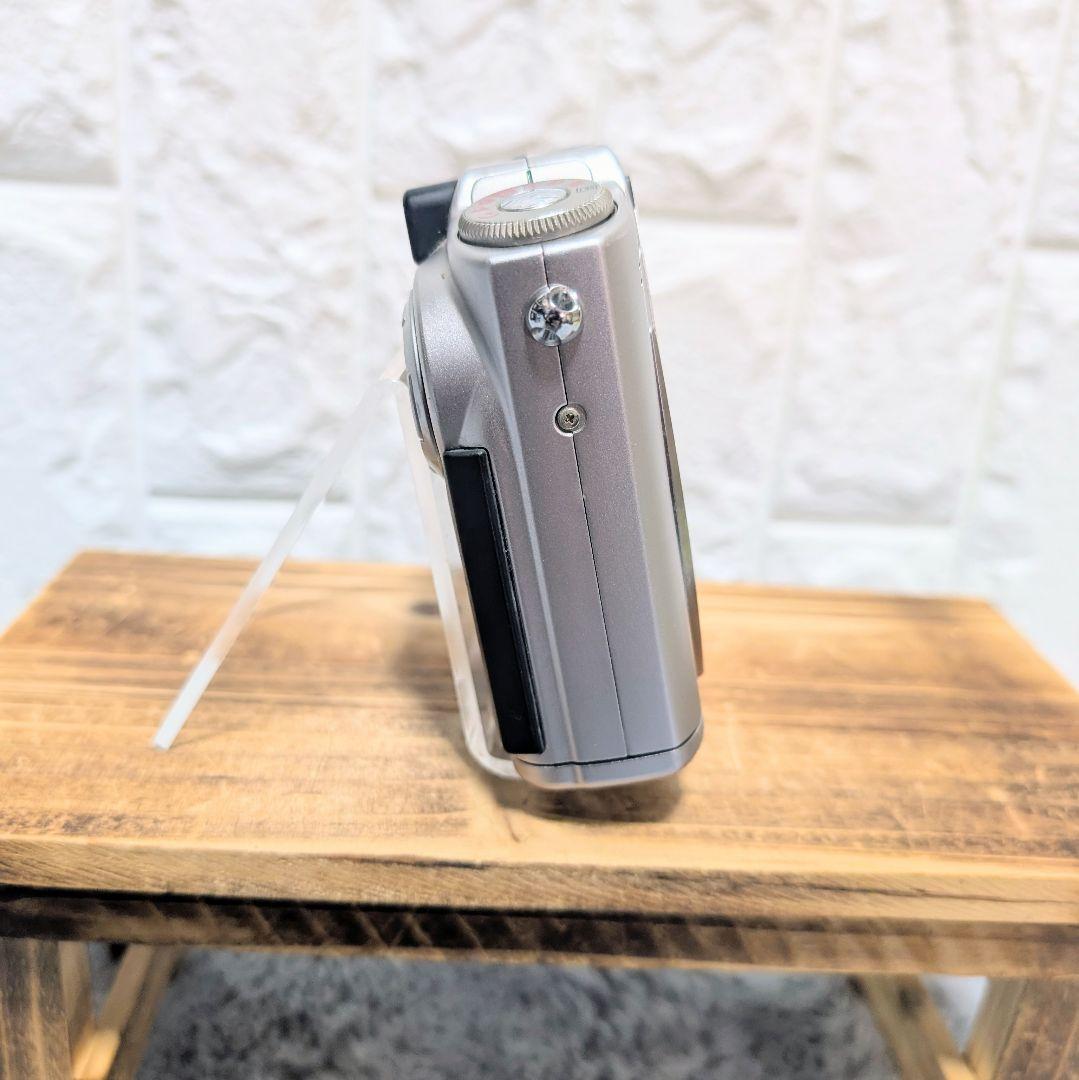 【動作確認済】FUJIFILM FinePix 4700z レア　単三電池