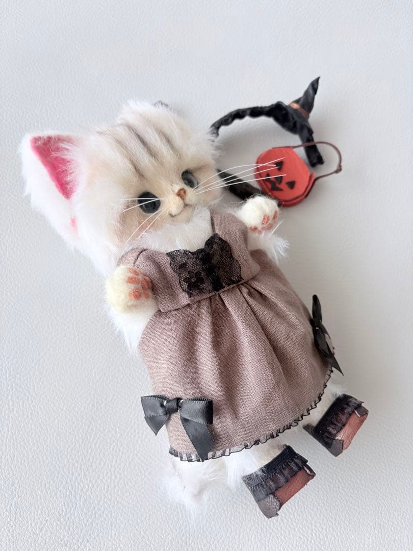 羊毛フェルト　チンチラ　ハンドメイド　猫